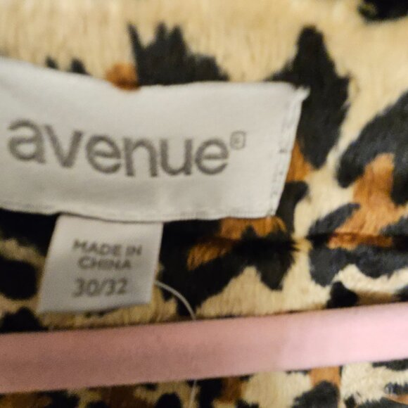 Avenue Women's Plus Size Side Tab Black & Leopard Fleece Jacket NWT Hood 30/32 - Picture 10 of 12